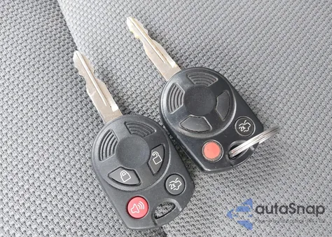 2008 Ford Escape Xlt из США, поврежденный, VIN 1FMCU93Z48KC15389